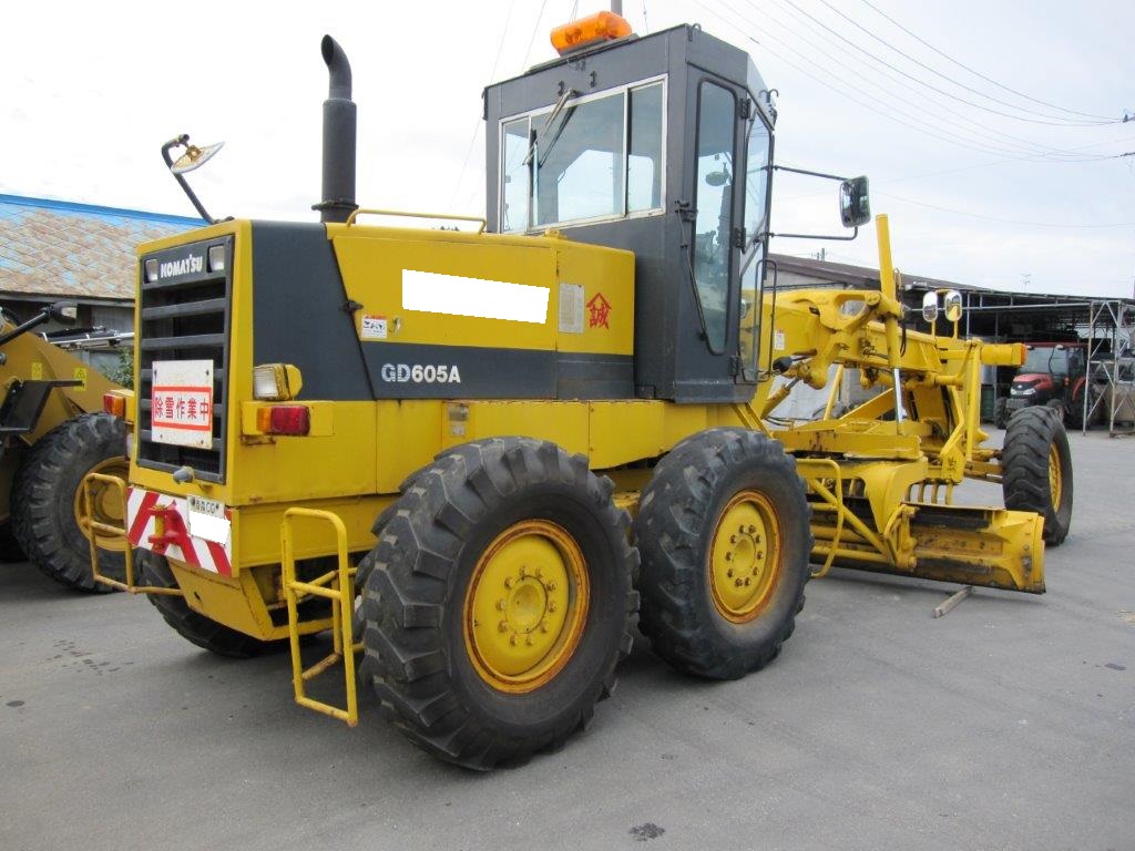 SAN GẠT KOMATSU GD605A-5A 1995 TỪ NHẬT BẢN GIÁ ƯU ĐÃI NHẤT