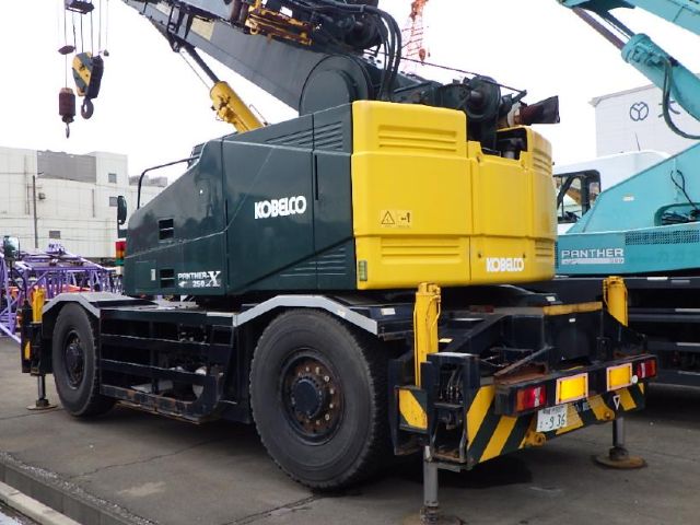 XE CẨU 25 TẤN KOBELCO RK250-7 2008 NHẬT BẢN