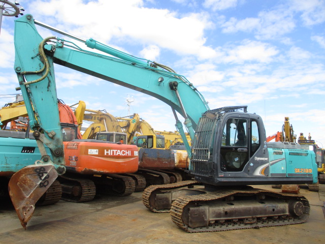 MÁY XÚC KOBELCO SK210D-8 2013 NHẬT BẢN