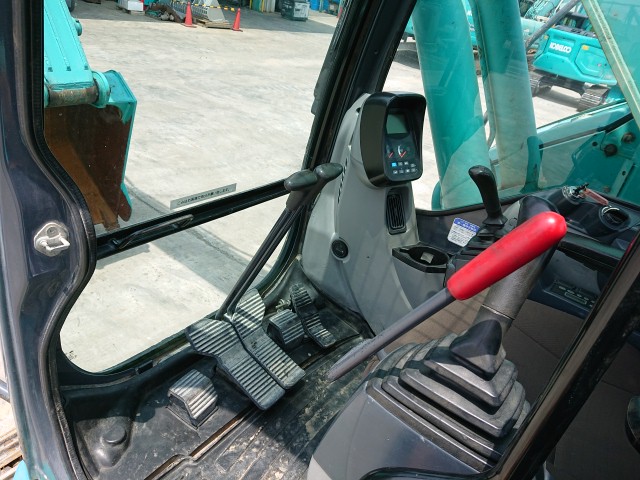 Máy xúc Kobelco SK235SR-2 02629 8894HR 2011