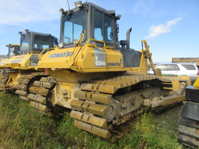 XE ỦI KOMATSU D65PX-15EO 2005 NHẬT BẢN