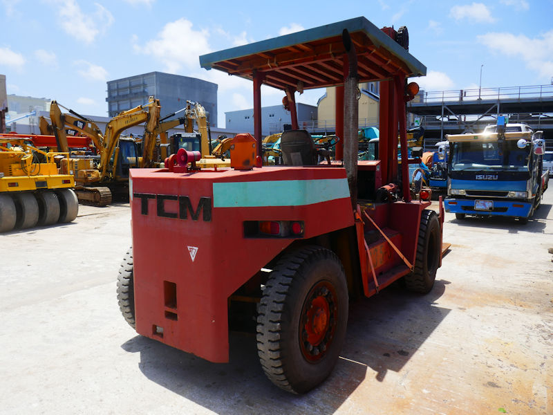 Xe  nâng hàng 13,5 tấn  TCM FVD135Z4 41100370 Nhật